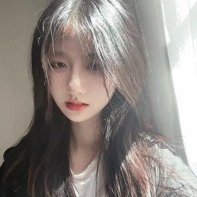 搭秋千的人